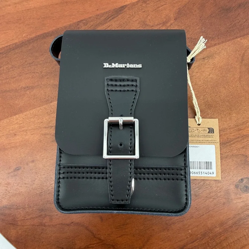 Dr. Martens Vertical Messenger Crossbody Bag Black Kiev Leather AD055001